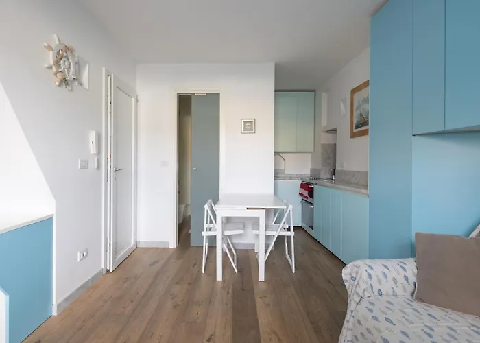 Comfortable And Cute Studio Flat With A Sea View Lerici Monolocale Vista Mare 公寓 莱里奇